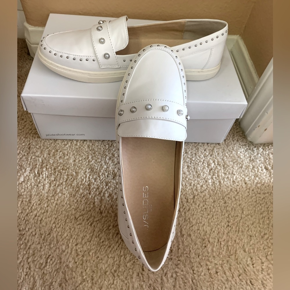 J SLIDES PEARL LOAFERS!!